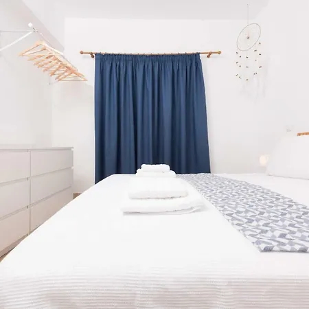 Promenade Sea View *