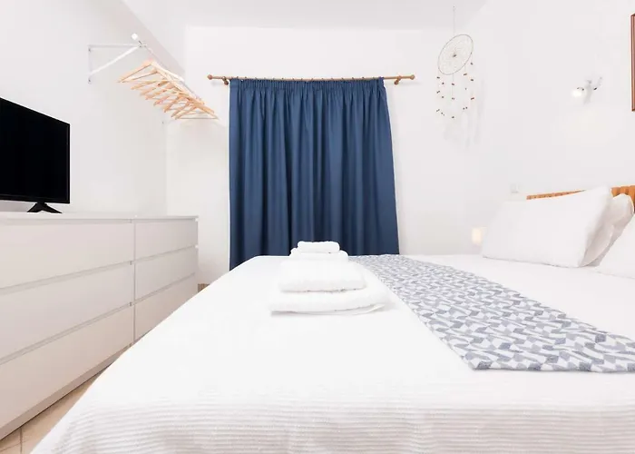 Promenade Sea View *